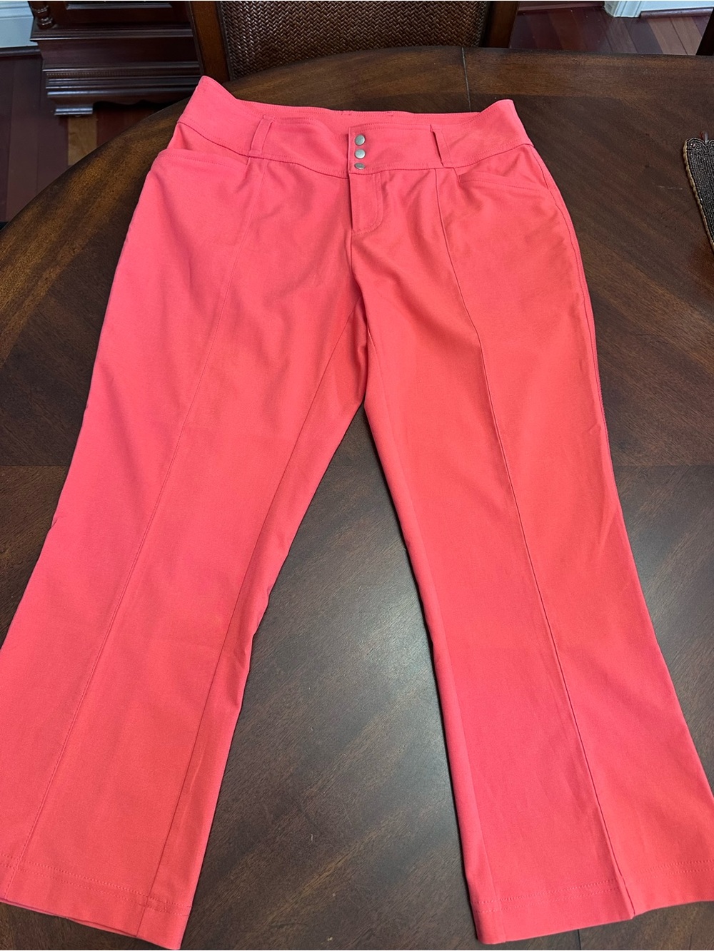 Jofit Salmon/Poppy Red Slimmer Cropped Golf Pants Size 4